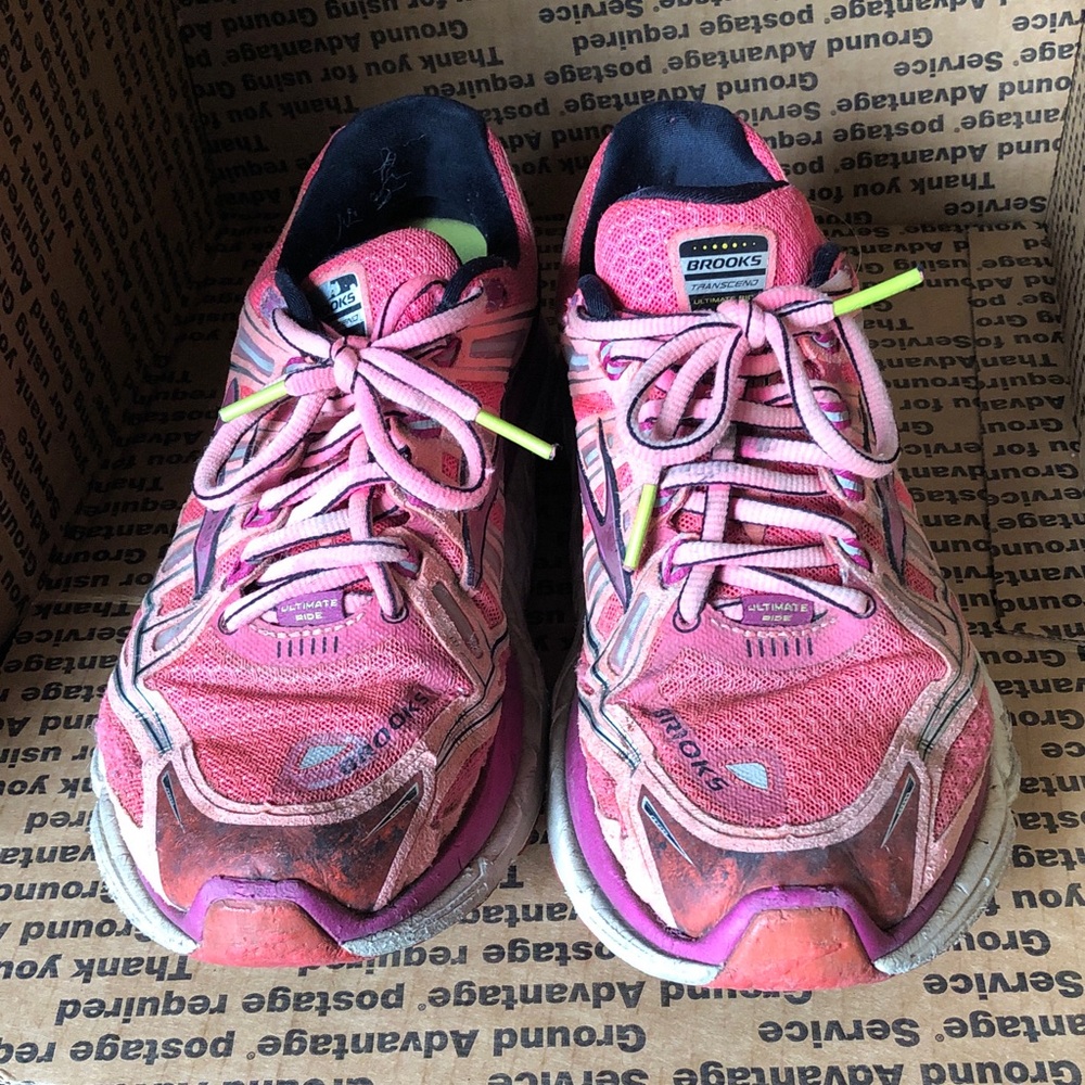 Brooks Transcend Pink Women's Running Sneakers Size 8